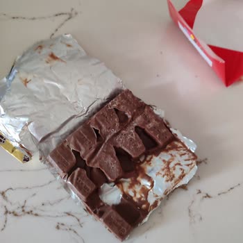 Aldığım Çikolatanın Yarısı Eksikti, Ürün Değişimi Talep Ediyorum