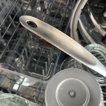 Bulaşık Makinesi Paslanmaz Ürünleri Paslandırıyor Kimse Çözüm Sunmuyor