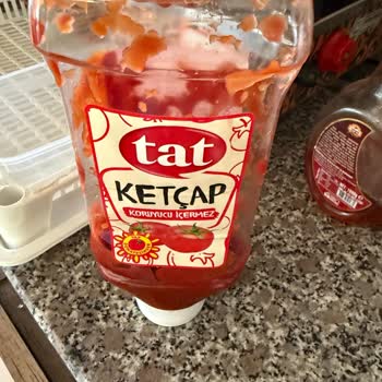 Tat Ketçapta Kapağından Kaynaklı Sulanma Ve Kullanım Sorunu