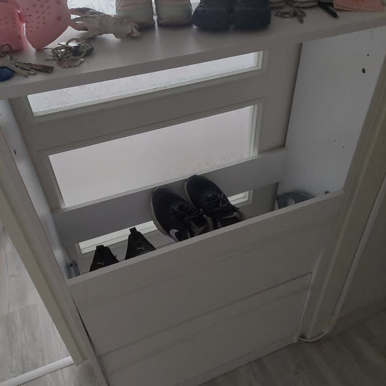 Adore Ayakkabılıkta Sürekli Kırılan Plastik Parça Ve Yedek Parça Temin Sorunu