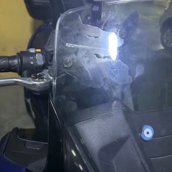 Scooter Ön Camındaki Soyulma Garanti Kapsamına Alınmıyor