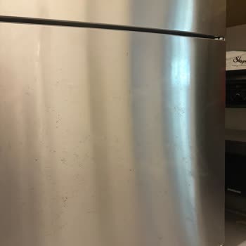 Garanti Süresi Bitmeden Başlayan Bosch Buzdolabında Paslanma Sorunu