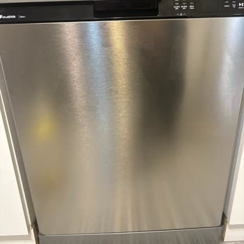 Garanti Süresi Bitmeden Başlayan Bosch Buzdolabında Paslanma Sorunu