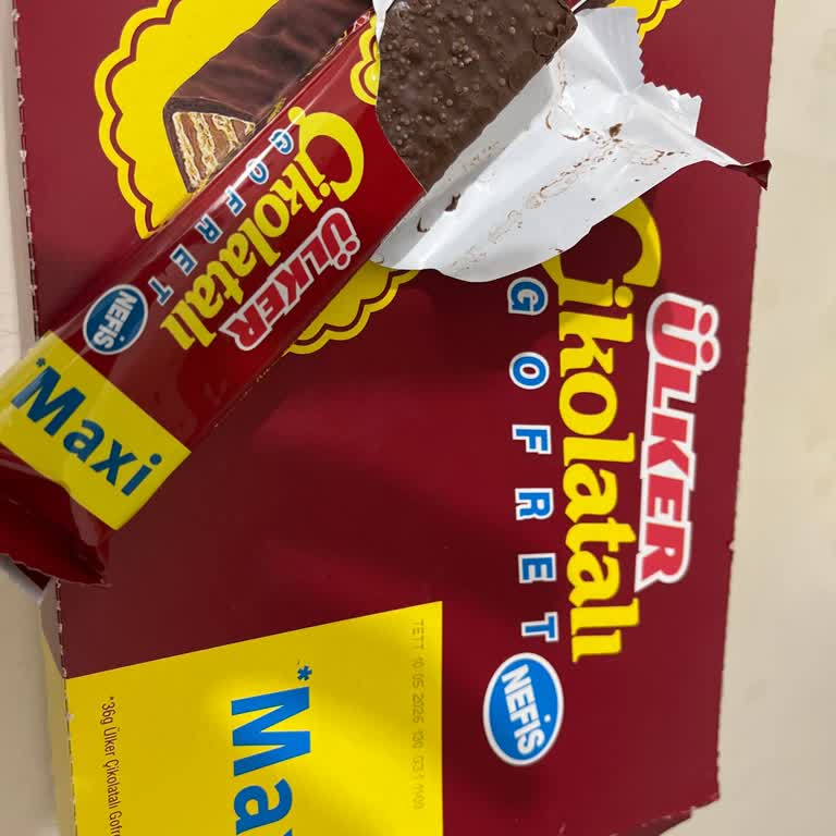 Aldığım Ülker Gofret Kutusunun Tamamı Küflü Çıktı, Ulaşım Ve Değişim Sorunu Yaşıyorum