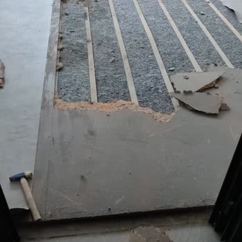 Vestel Klima Montaj Hatası Nedeniyle Zeminde Hasar Ve Mağduriyet Yaşadık