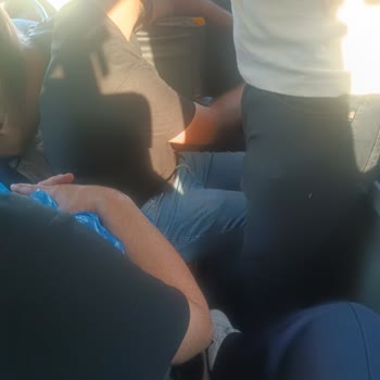 Yetersiz Seferler Ve Ayakta Yolcu Alımı Nedeniyle Güvensiz Ve Konforsuz Yolculuk