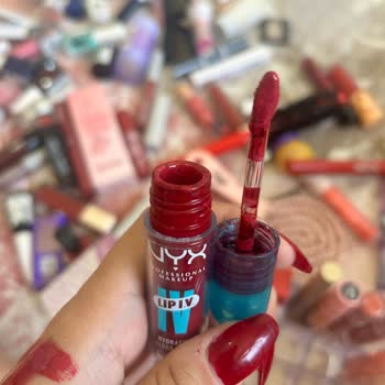 Satın Aldığım Nyx Lip Gloss Kısa Sürede Bozuldu, Değişim Ve Açıklama Talep Ediyorum