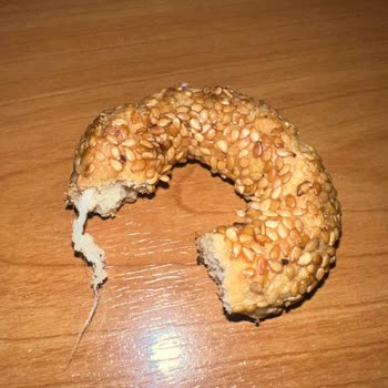 Kuru Pastadan İp Çıkmasıyla Hijyen Skandalı Ve Sağlık Riski