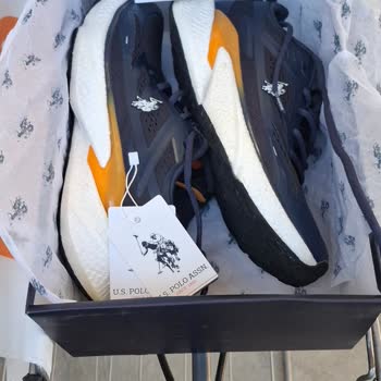 Aldığım Ayakkabının Ökçesi Kırık Çıktı, Mağaza Yardımcı Olmadı