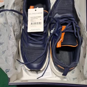 Aldığım Ayakkabının Ökçesi Kırık Çıktı, Mağaza Yardımcı Olmadı