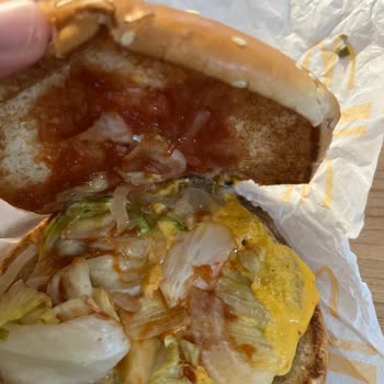 Soğuk Ve Dağılmış Sipariş, İlgisiz Müşteri Hizmetleri