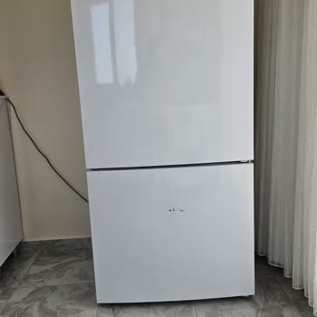 Arçelik Buzdolabı Arızası Ve Servis Sonrası Oluşan Derin Çizikler