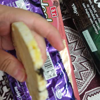 Eti Gong Paketinden Çıkan Siyahlaşmış Ve Bozuk Ürün Hayal Kırıklığı Yarattı