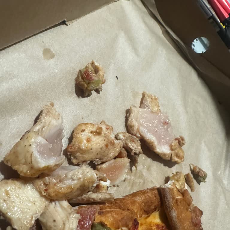 Pidem Atlantis Şubesinden Çiğ Tavuklu Pide Ve Ücret İadesi Talebi