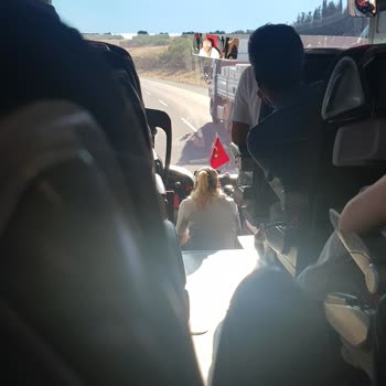 Aşırı Soğuk Otobüs, İlgisiz Personel Ve Şoförün Direksiyon Başında Telefon Kullanması