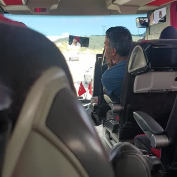 Aşırı Soğuk Otobüs, İlgisiz Personel Ve Şoförün Direksiyon Başında Telefon Kullanması