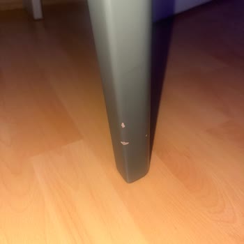 Garanti Kapsamında Sürekli Boya Atan Mobilya Takımı Ve Yetersiz Çözüm