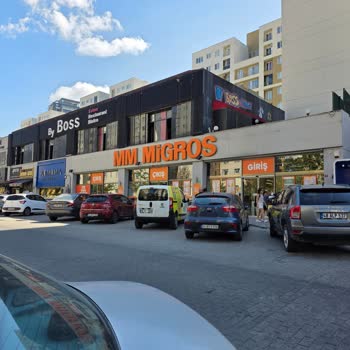 Büyük Alışverişte Poşet Yok, Mağaza Çözüm Sunamıyor