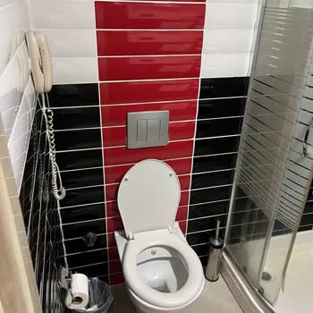 Otel Odası Hijyen Ve Koşulları Beklentilerin Çok Altında, Ücret İadesi İstiyorum