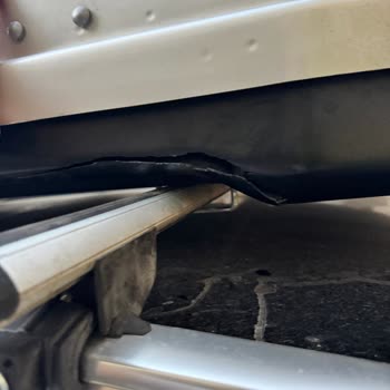 Otelin Park Hizmetinde Aracımın Port Bagajı Kırıldı, Çözüm Sunulmadı