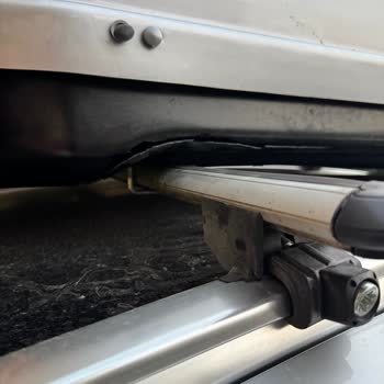 Otelin Park Hizmetinde Aracımın Port Bagajı Kırıldı, Çözüm Sunulmadı