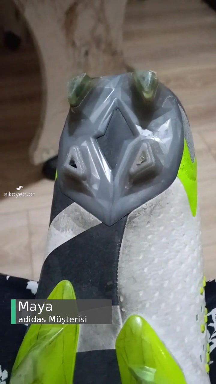 Adidas Predator Krampon Vidası Şikayeti videonun kapak resmi