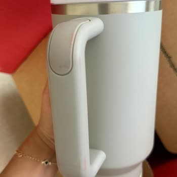 Yanlış Renk Ve Lekeli Termos Gönderimi Sonrası Mağduriyet