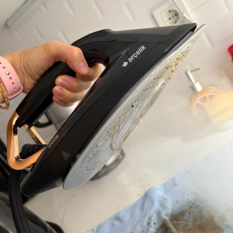 Arçelik Garanti Bitiminden Hemen Sonra Ütüde Ciddi Kireç Akıntısı Ve Yüksek Onarım Ücreti