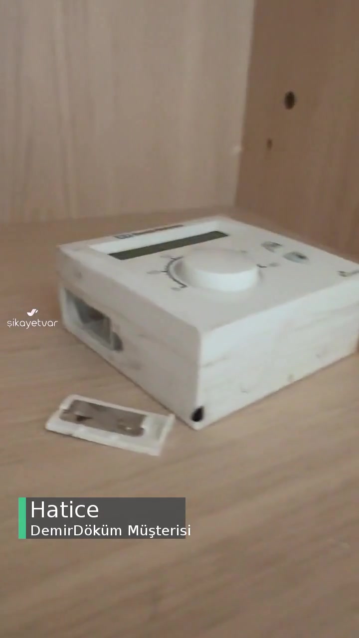 DemirDöküm Oda Termostatı Pil Yuva Kapağı Sorunu videonun kapak resmi