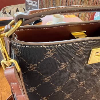 Kısa Sürede Hasar Gören Çanta Ve Yetersiz Müşteri Hizmetleri