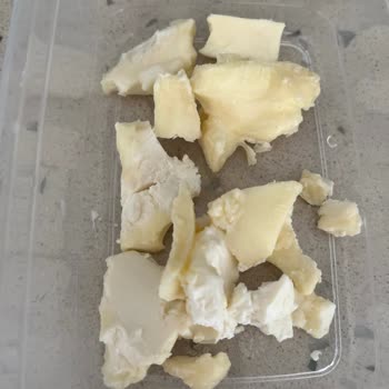 Yeni Alınan Profilo Buzdolabı Yiyecekleri Bozuyor, Servisten Çözüm Alınamıyor