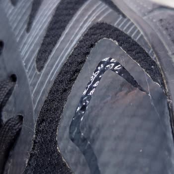 Kinetix Spor Ayakkabıda Tekrarlayan File Yırtılması Ve Garanti Belirsizliği