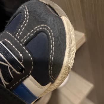 Yeni Yürüyen Bebeğimin Ayakkabısı İki Ayda Döküldü Firma İlgisiz Kaldı