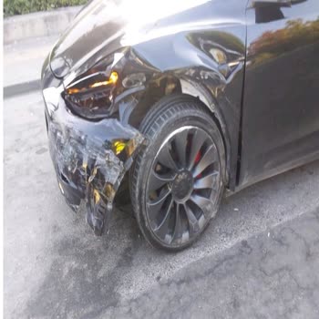 Tesla Model Y Performans Aracımda Airbag Açılmadı!