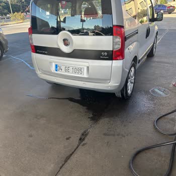 Yakıt Alımı Sırasında Yaşanan Sorun Ve İlgisiz Personel