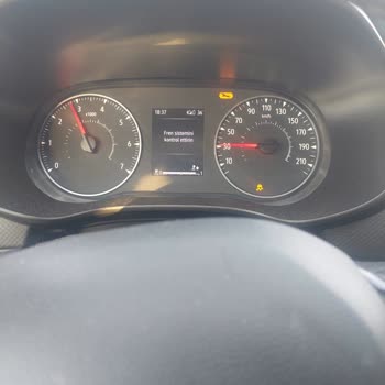 Dacia Jogger Enjeksiyon Arızası Sürekli Devam Ediyor, Kalıcı Çözüm Sunulmuyor