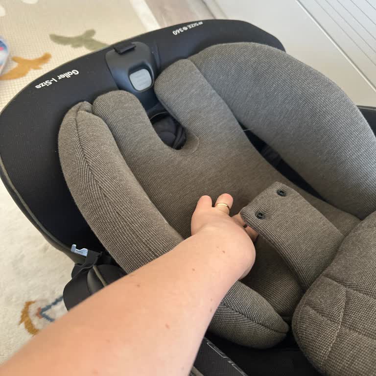 Hasarlı Ve Kullanılamaz Oto Koltuğu, Çözüm Sunulmuyor