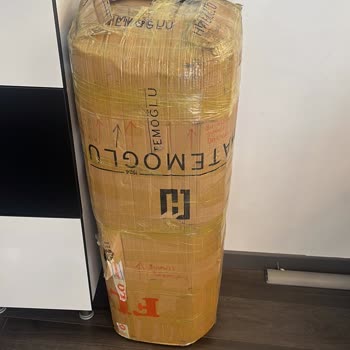 UPS Türkiye'de Kargo Karışıklığı Ve İletişim Sorunu: Mağduriyetim Giderilsin!