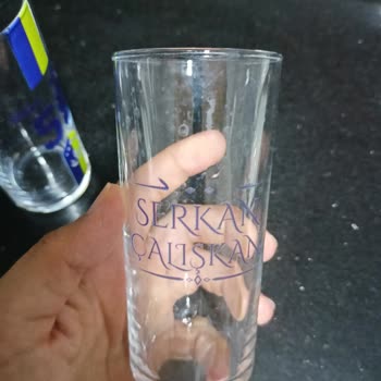 Kişiye Özel Bardak Üzerindeki İsimler İlk Yıkamada Silindi