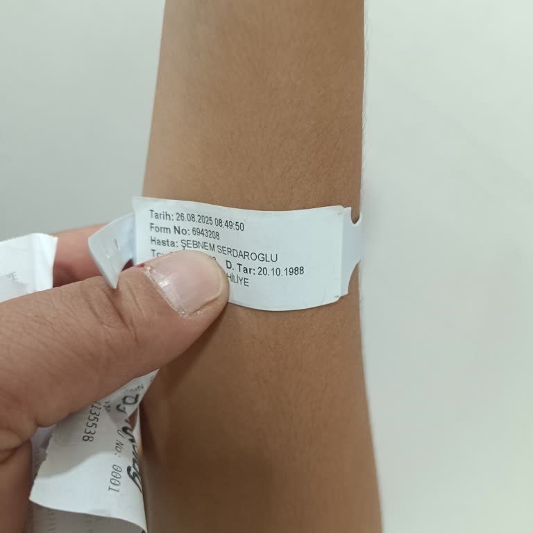 Gıda Zehirlenmesi Sonrası Mağduriyet Ve Getir'de Yorumun Silinmesi