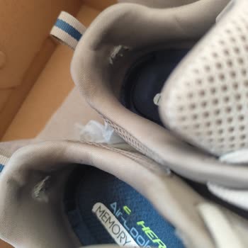 Kısa Sürede Yıpranan Ayakkabıya Garanti Desteği Bekliyorum