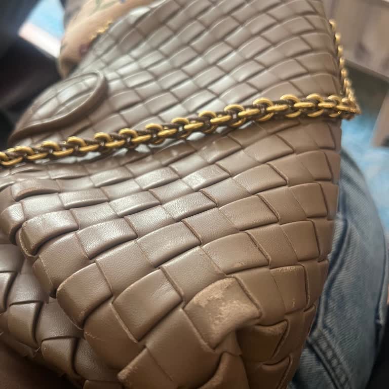 Bottega Çantamın Derisindeki Soyulma Sorunu 8 Ayda Çözülmedi