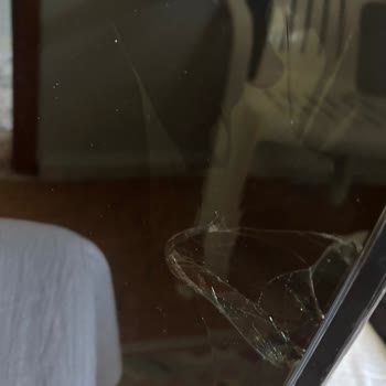 Yeni Alınan Televizyonun Kırık Çıkması Ve İade Reddi Mağduriyeti