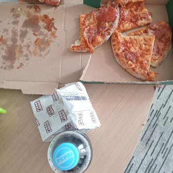 Dağılmış Pizza Ve Yetersiz Müşteri Hizmeti Sonrası Mağduriyet