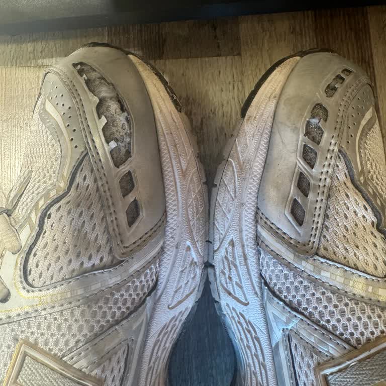 Yeni Alınan Ayakkabıda Kısa Sürede Yırtılma Ve İade Sorunu