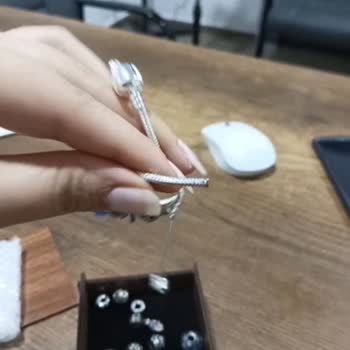 Pandora Bileklik Siparişim Kırık Kutuda Ve Eksik Parça İle Teslim Edildi