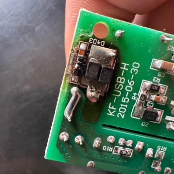 Viko USB Priz Kısa Sürede Yanma Tehlikesi Yaşattı Mağdur Oldum