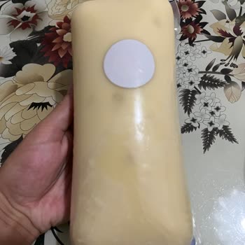 Kebir Süt Ve Süt Ürünleri Ambalajı Şişen Ve Lekelenen Kaşar Peynirinde Güven Sorunu