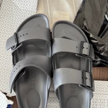 Aldığım Terlik Kusurlu Ve Yırtık Kutuda Geldi, Değişim Talebime Dönüş Yapılmadı