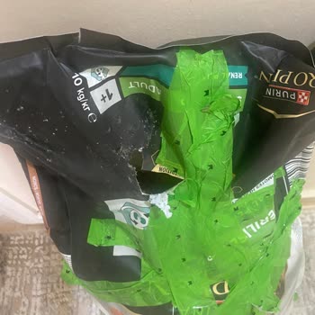 Amazon Eksik Ve Hasarlı Kedi Maması Teslimatı Sonrası Mağduriyet